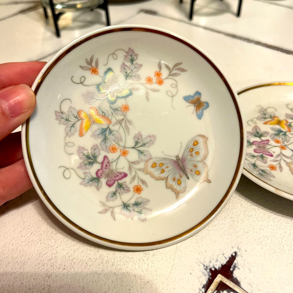 Vintage 1979 Butterfly Fine Porcelain Trinket Dish With 22KGold Trim-set of 2